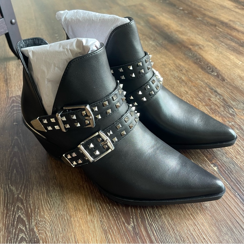 Steve Madden Booties - Picture 1 of 7